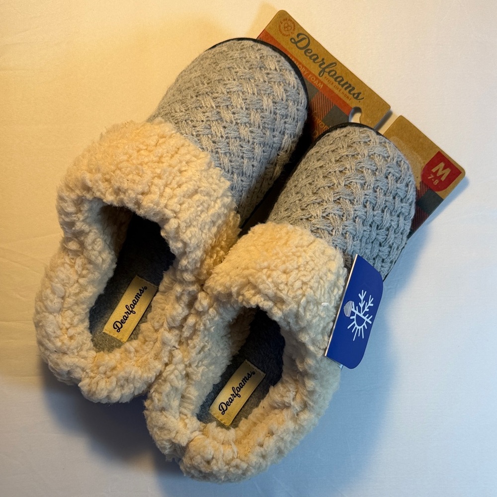 Dearfoams Cozy Gray and Cream Slippers